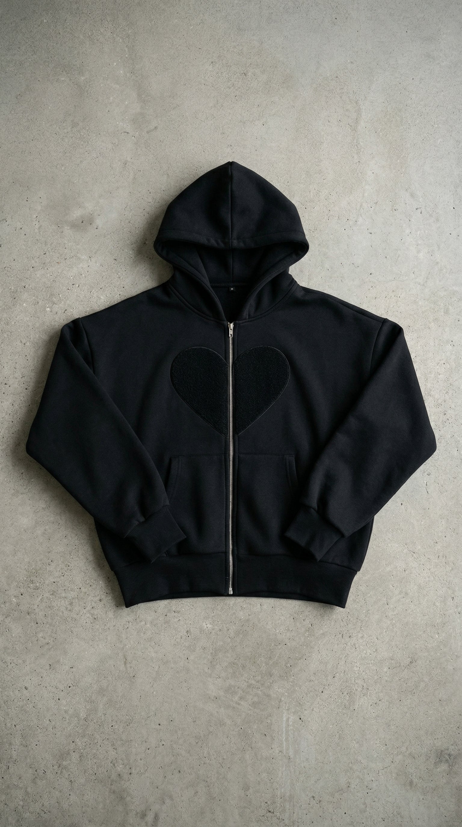 Noctuna Coeur noir - flat lay